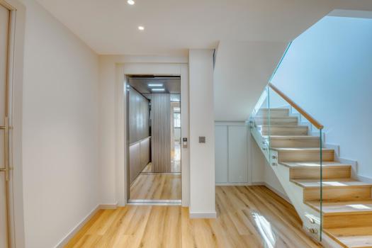 Triplex for sale with private pool