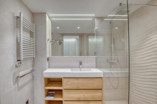 Triplex for sale with private pool