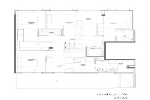 Triplex for sale with private pool