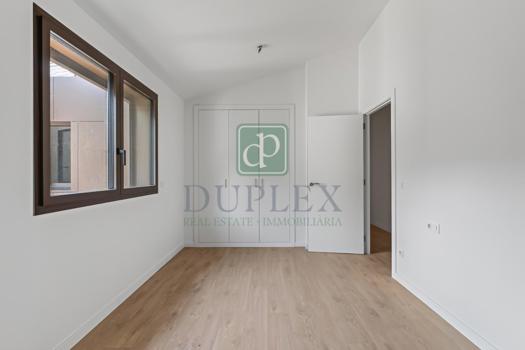 Ático de tres habitaciones en venta en Encamp.