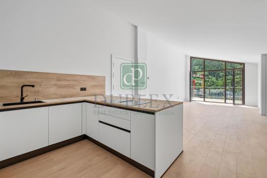 Ático de tres habitaciones en venta en Encamp.