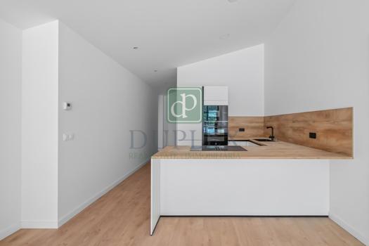 Ático de tres habitaciones en venta en Encamp.